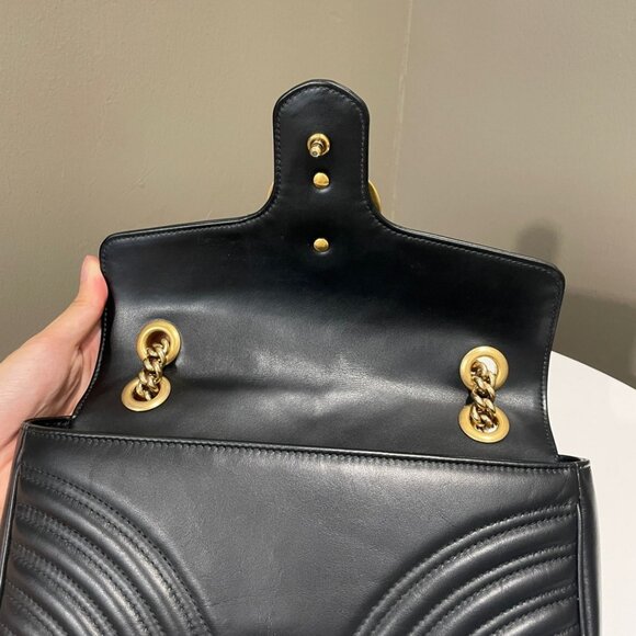 "Super pretty, elegant, authentic GUCCI marmont Crossbody bag. In excellent bran - Picture 6 of 7